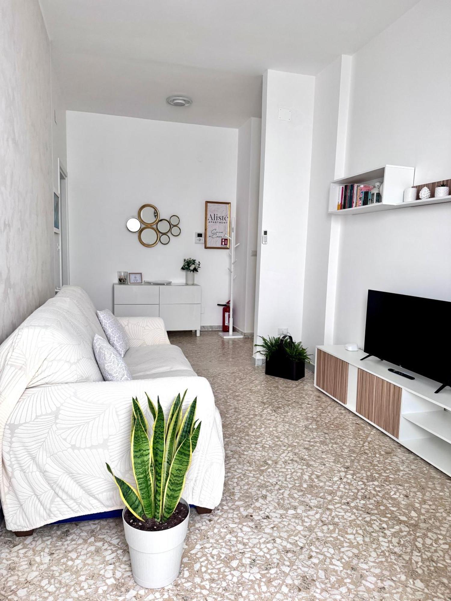 Aliste Apartment ブリンディジ エクステリア 写真