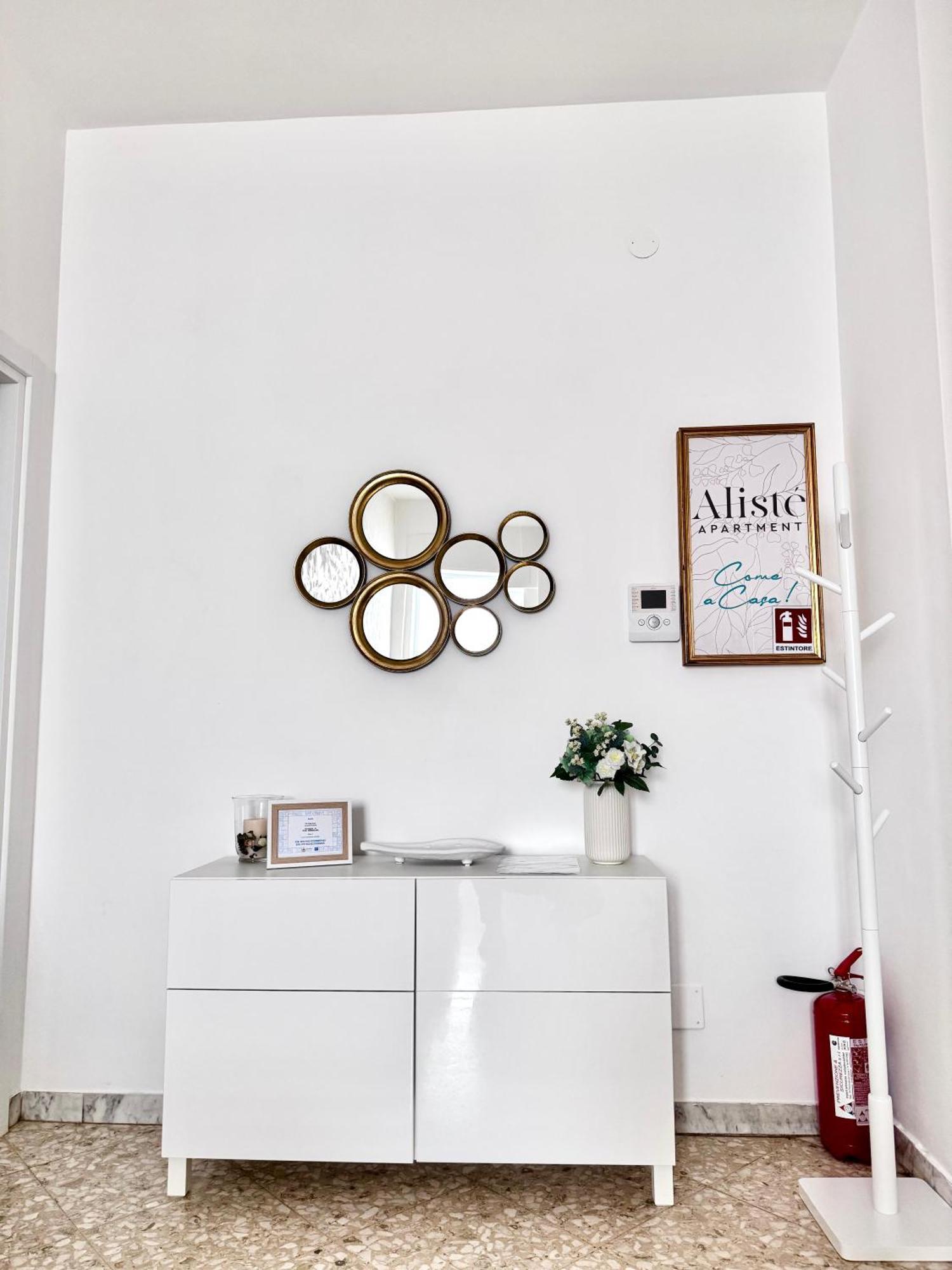 Aliste Apartment ブリンディジ エクステリア 写真